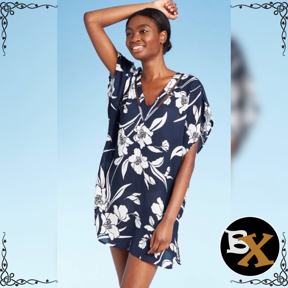 NWT Women’s Ladder Trim Cover Up XL